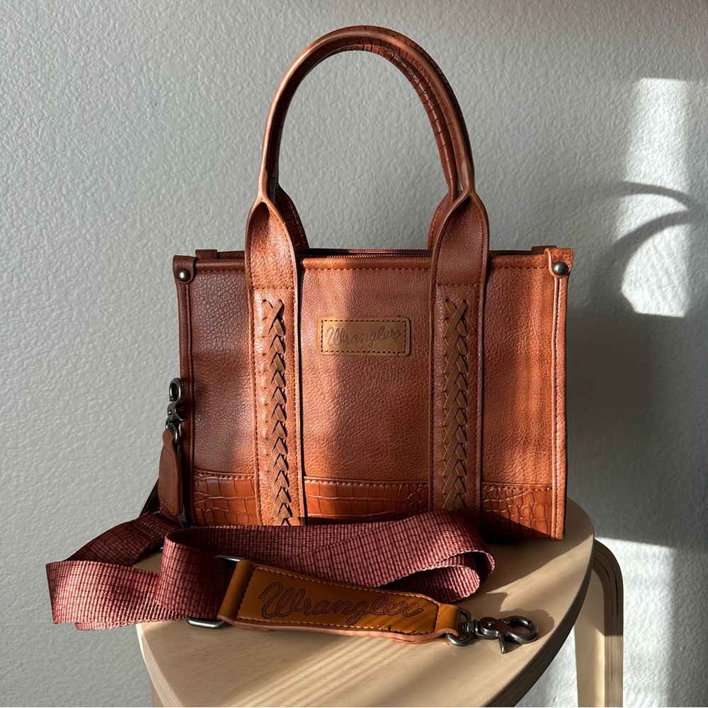 NWT Wrangler Crocodile Accent Conceal Carry - Cognac Crossbody Tote Bag Purse